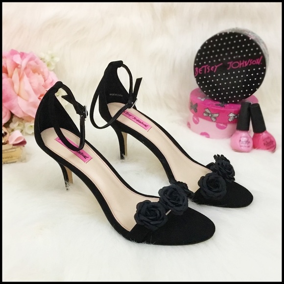 Betsey Johnson Shoes - Betsey Johnson "Bromme" Black Heels